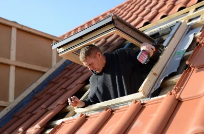 Pose de fenêtres de toit Velux à Valmascle